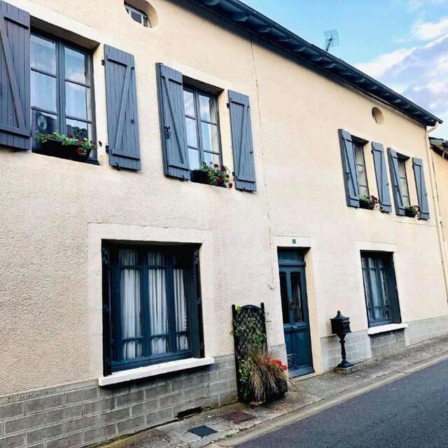 Chez elles