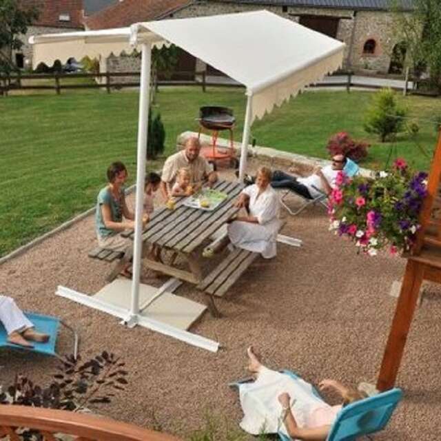 Location 'Les 2 coqs' de M. LAMBERT