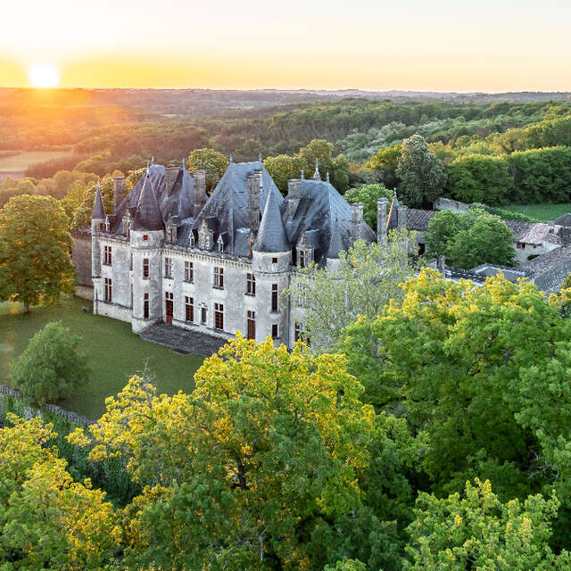 Château et Tour Michel de Montaigne