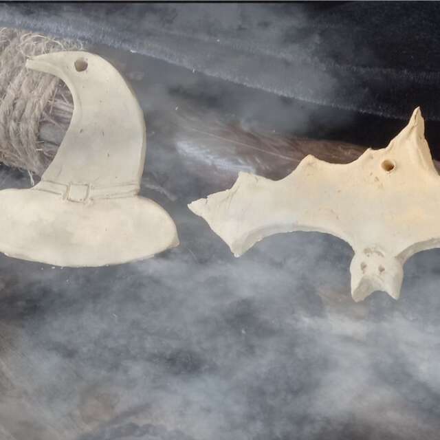 Activité enfants - Chapeau de sorcière et chauves-souris