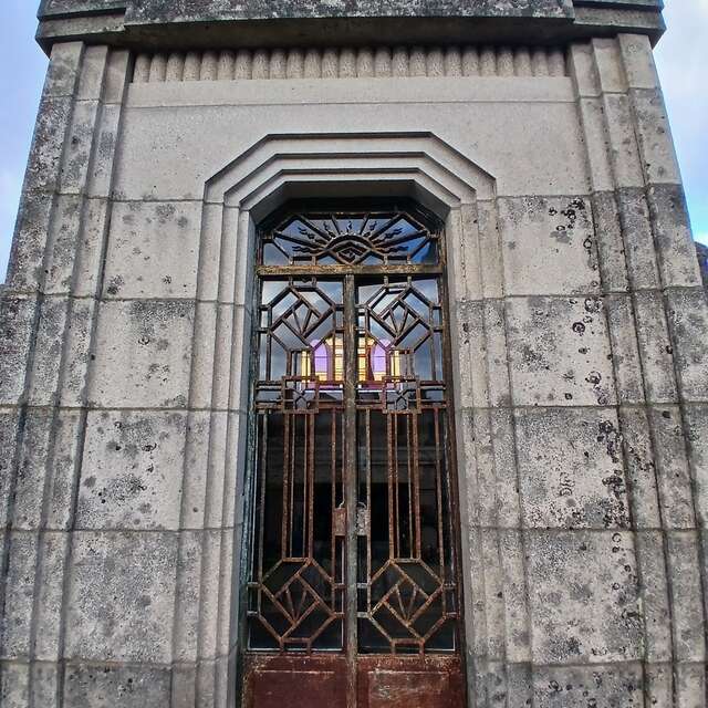Cimetière de Louyat : Sur les traces de l'Art déco