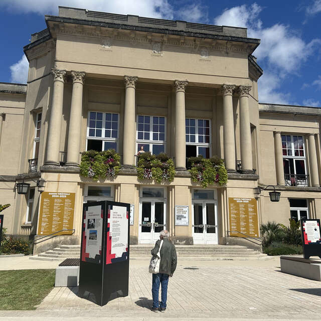 Lumière sur le théâtre Georges-Leygues