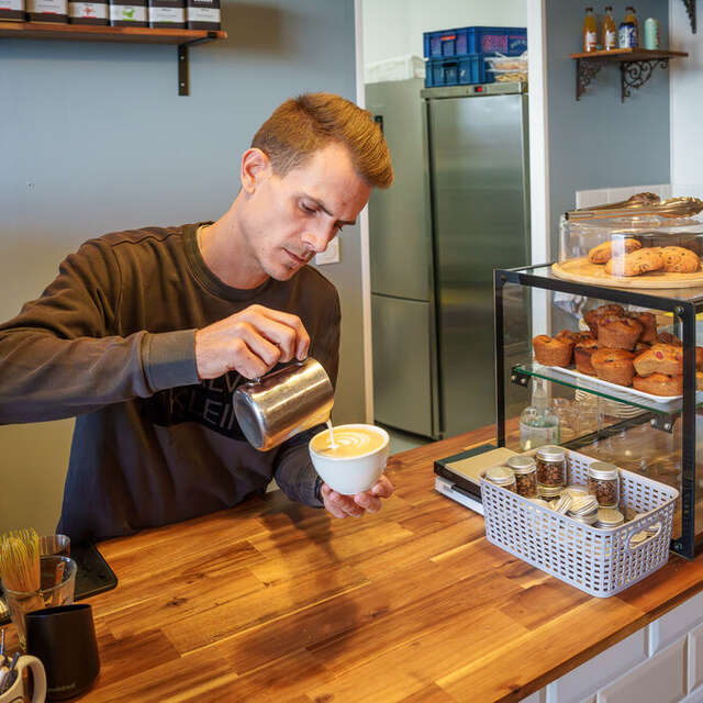 La Vague Noire Café