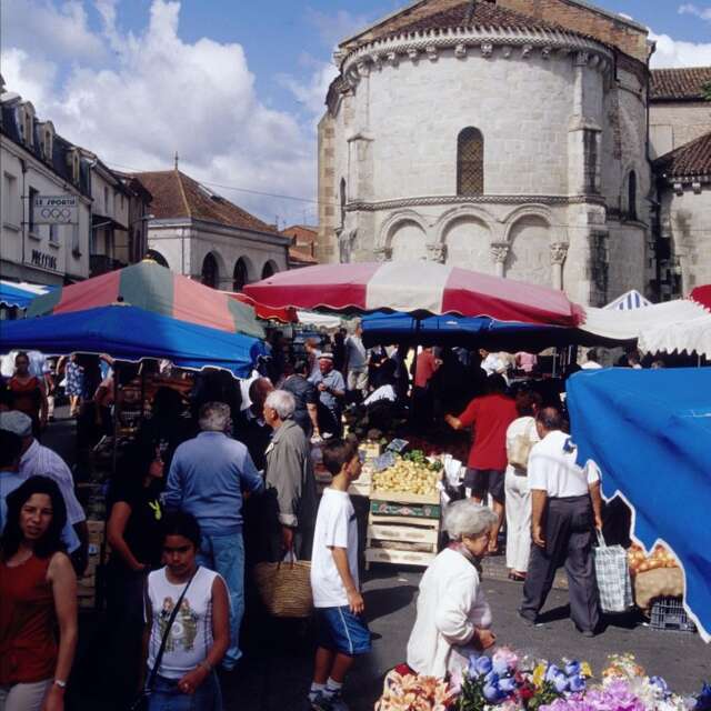 Marché de Sainte Livrade sur Lot