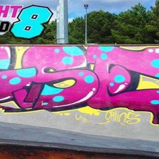 MISTER EIGHT skate school