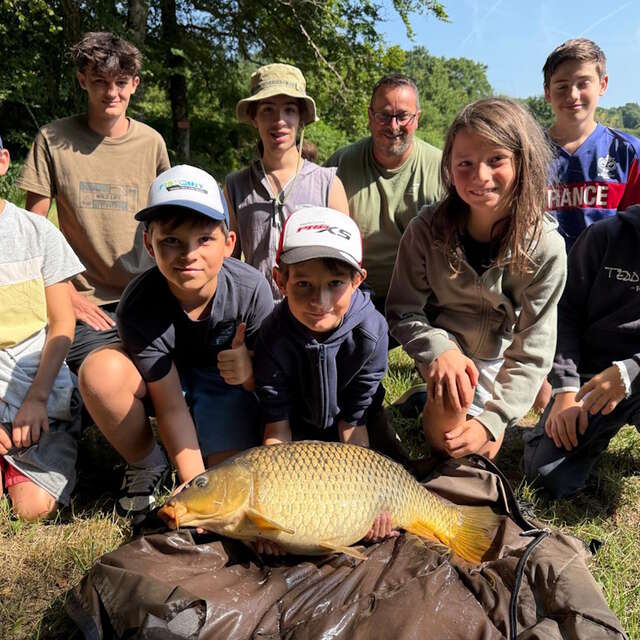 Objectif pêche au lac du Pont à l'Âge