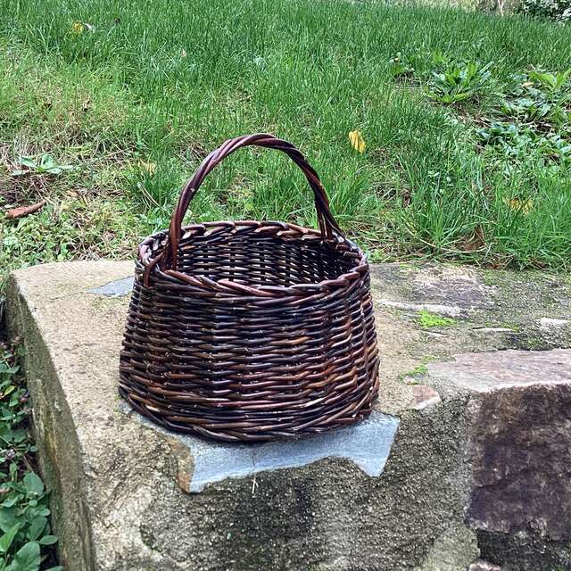 Stage de vannerie : petit panier rentrant