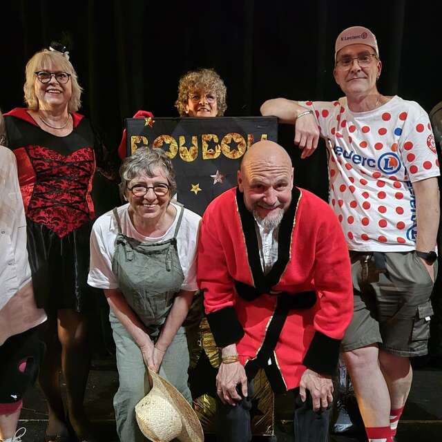 Théâtre : À cloche pied - Compagnie Les Potes en Scène
