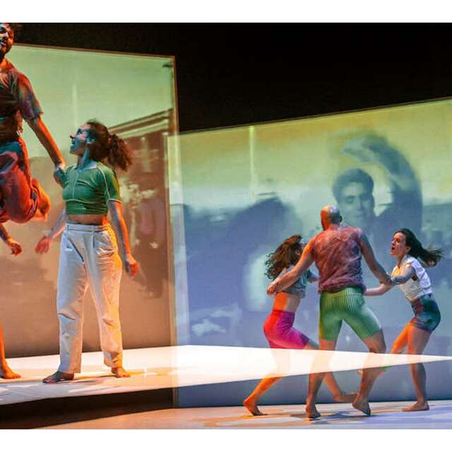 Espaces Pluriels - About Lambada