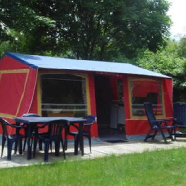 Camping La Perle : TENTE RETRO CAROLINE DU SUD