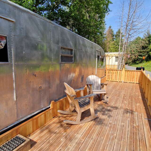 Camping La Perle : Caravane Hollywood