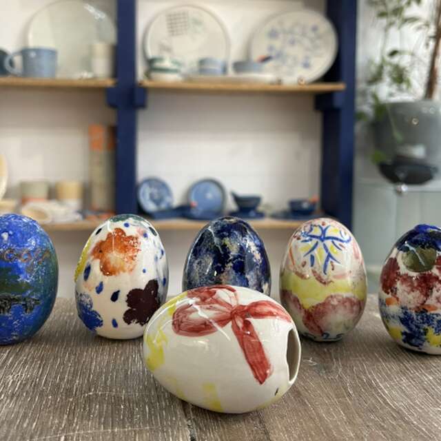 Atelier de décoration d’œufs en porcelaine