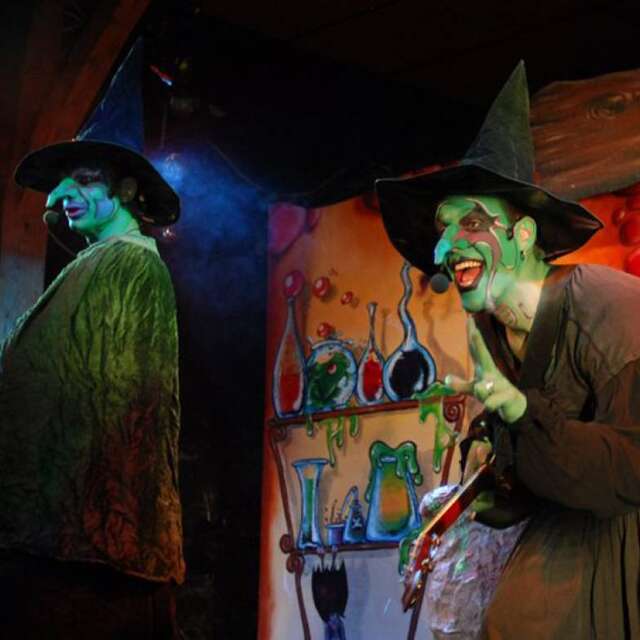 Perds pas le fil par la Cie Les Saltimbranks