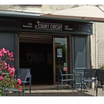 Le Court Circuit