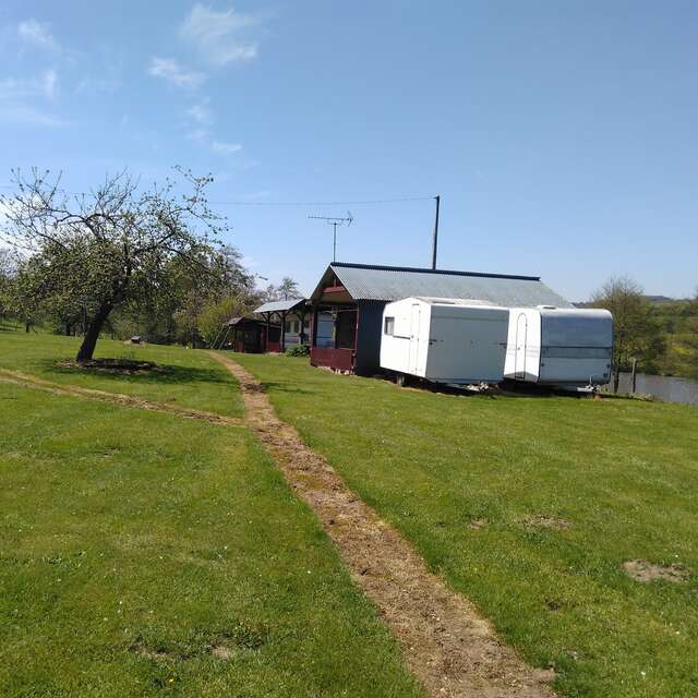 CAMPING A LA FERME LA COUR