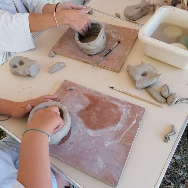 ATELIER LES MAINS DANS LA TERRE !