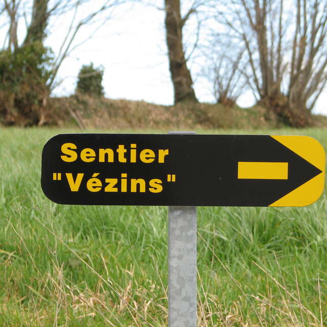 4 LE VEZINS
