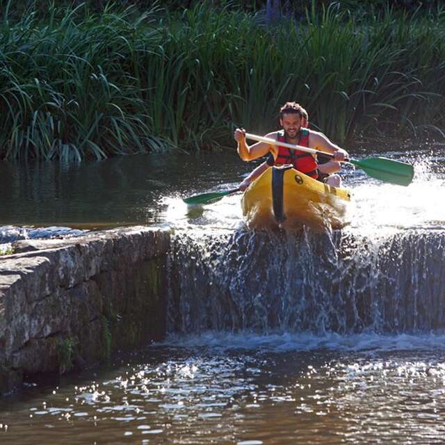 CANOË KAYAK D'AMBRIÈRES LES VALLÉES -PARC DES LOISIRS DE VAUX