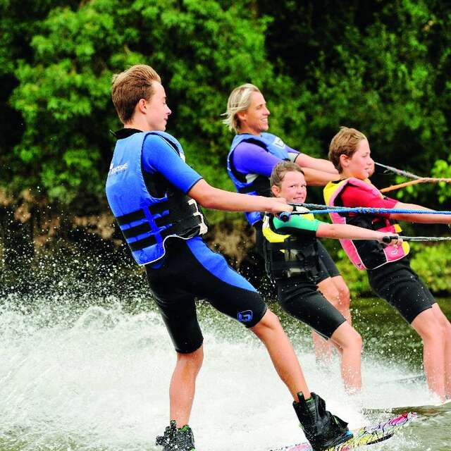 CLUB DE SKI NAUTIQUE ET WAKEBOARD CHATEAU-GONTIER