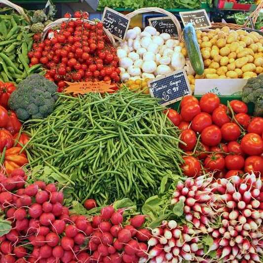 MARCHÉ DE PRODUCTEURS LOCAUX À SAINT-MÊME-LE-TENU