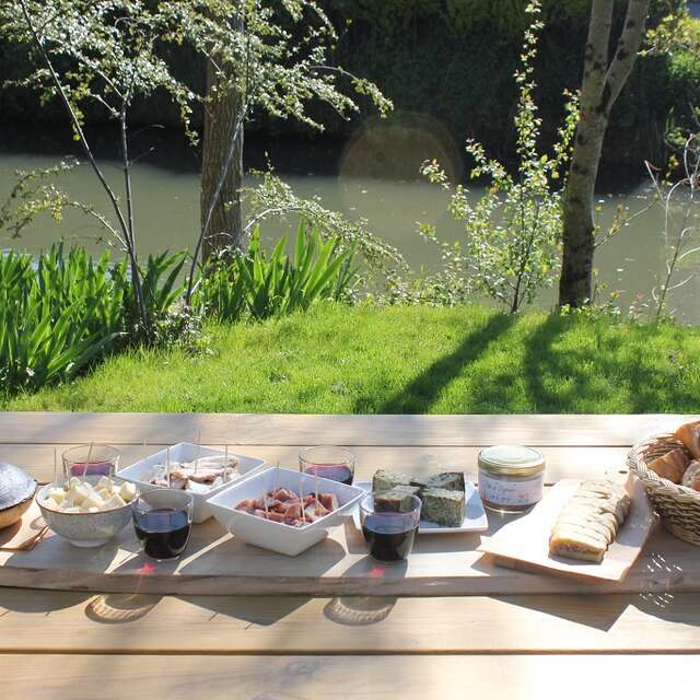 RESTAURANT AU BORD DE L'EAU