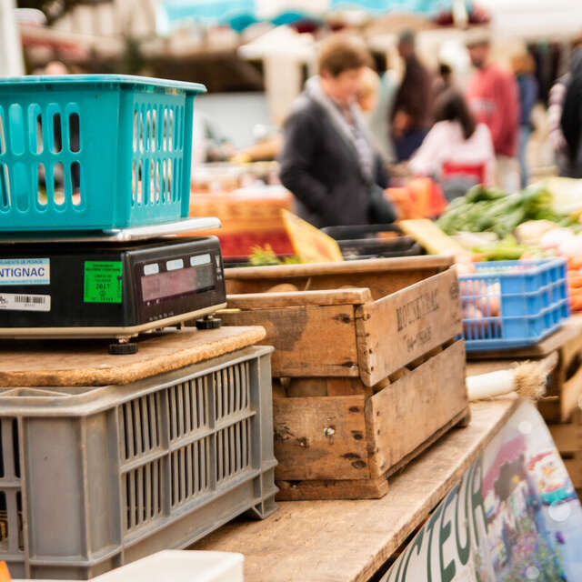 Marché à Beaulieu-sur-Dordogne