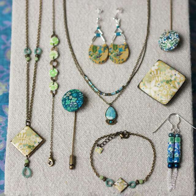11 prunes ~ création artisanale de bijoux