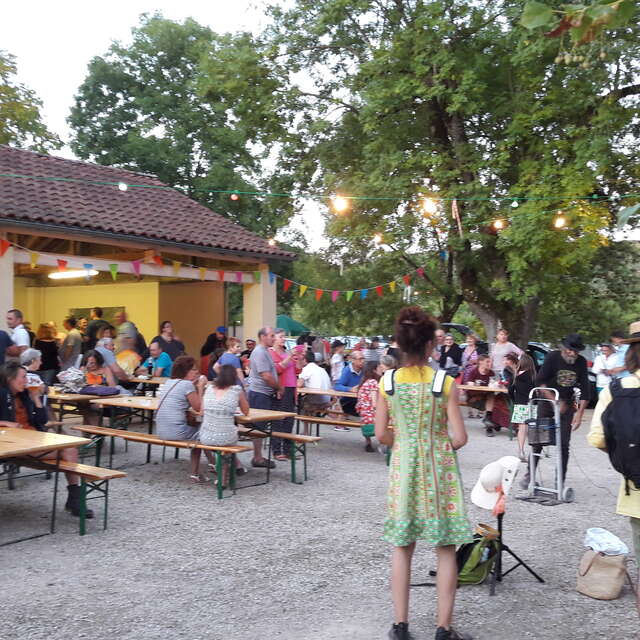 Fête Votive à  Corn