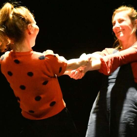 Spectacle à Capdenac-Gare : Quand la vie tombe - Cie Là où nous sommes