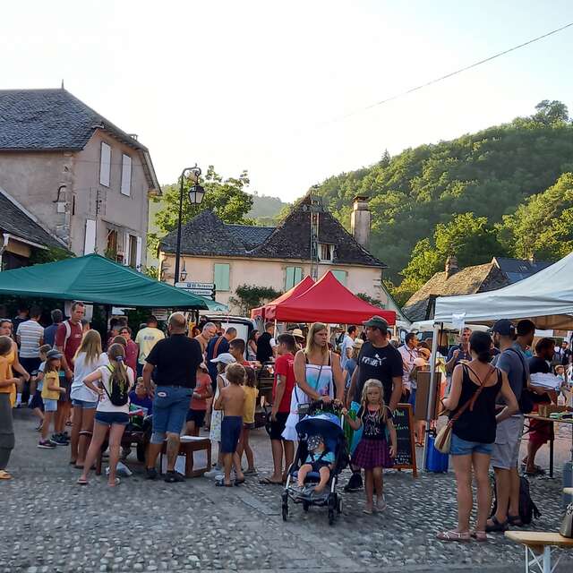 Marché de producteurs de pays "Bienvenue à la ferme"  festif et gourmand de Monceaux-sur-Dordogne