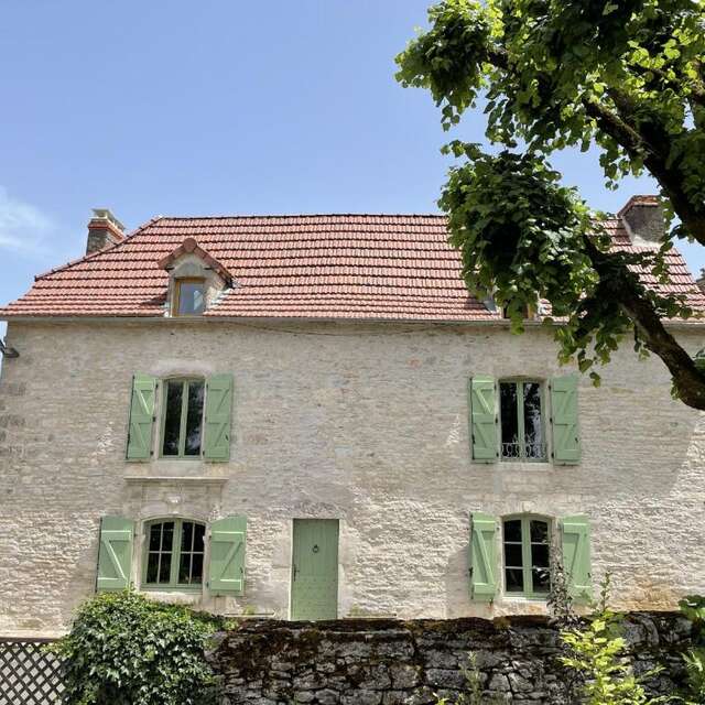 Grande maison sous les étoiles du Causse