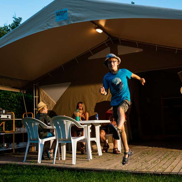 Lodge - Chill-Lot