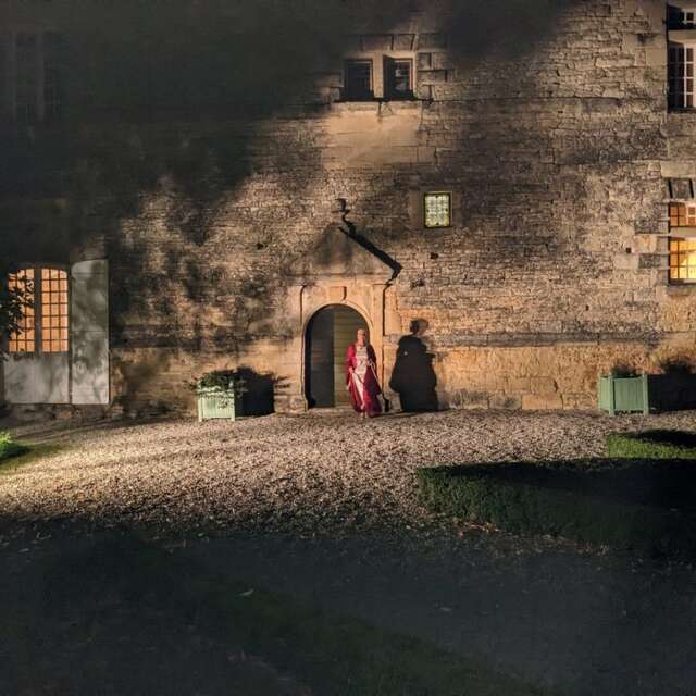Visites insolites aux flambeaux au Château de Lantis