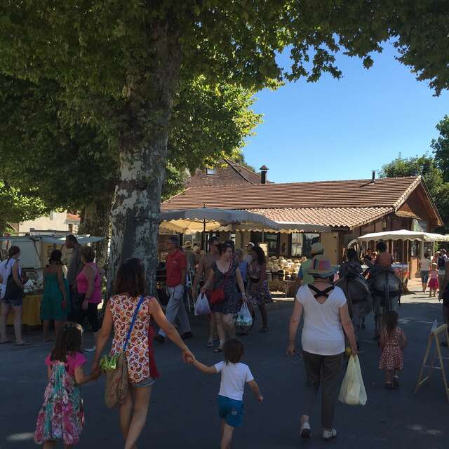 Marché à Cabrerets