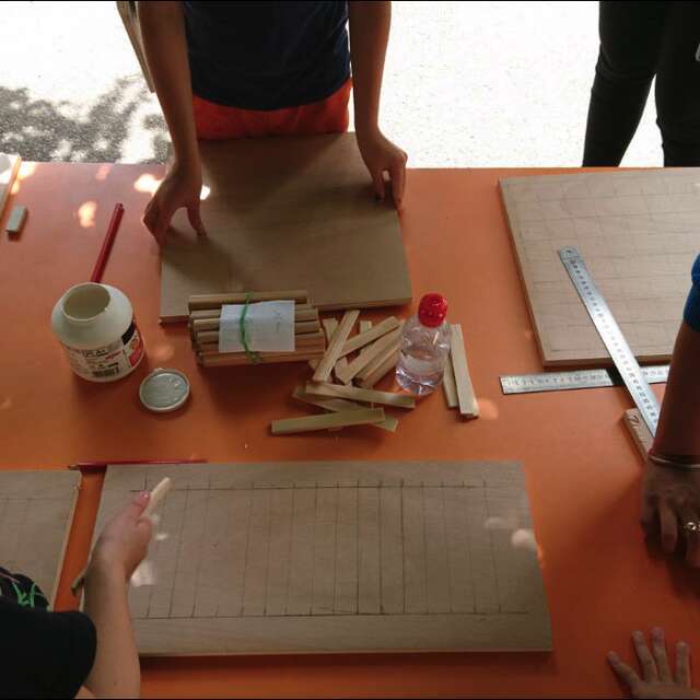 Stage fabrication jeu en bois au Jardin Bourian