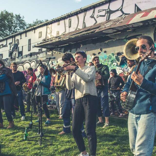 Concert à Cajarc : grand orchestre cyclo-itinérant des Oiseaux de trottoir!