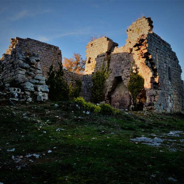 Autour des ruines de Taillefer