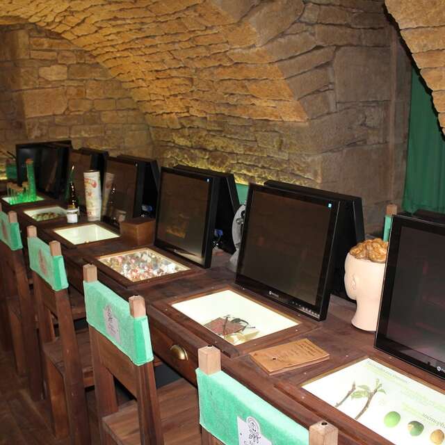 Les Quatre Demoiselles, le Musée de la Noix