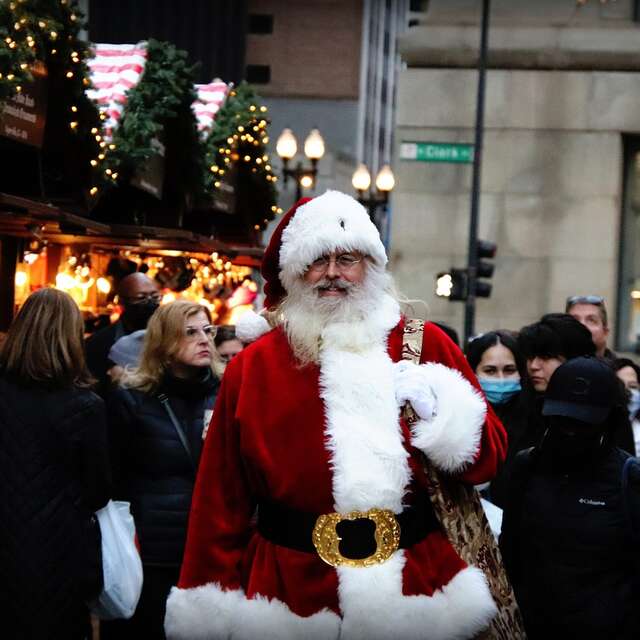 Venue du Père Noël, de la Mère Noël et des personnages Disney