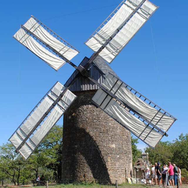 Randonnée des fours et des moulins sur le Causse de Martel