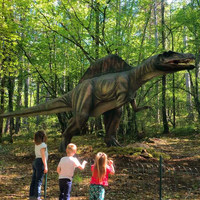 Parc aux Dinosaures - Dordogne