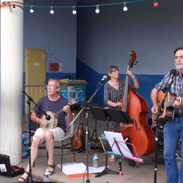 Soirée à l' Arrosoir Figeac : bal Trad "l'air de rien"