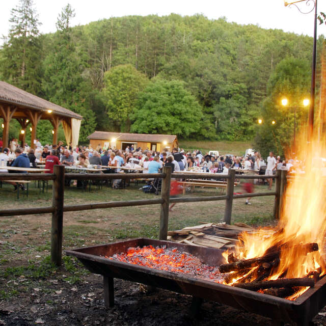 Marché des producteurs - Barbecue à Montcléra