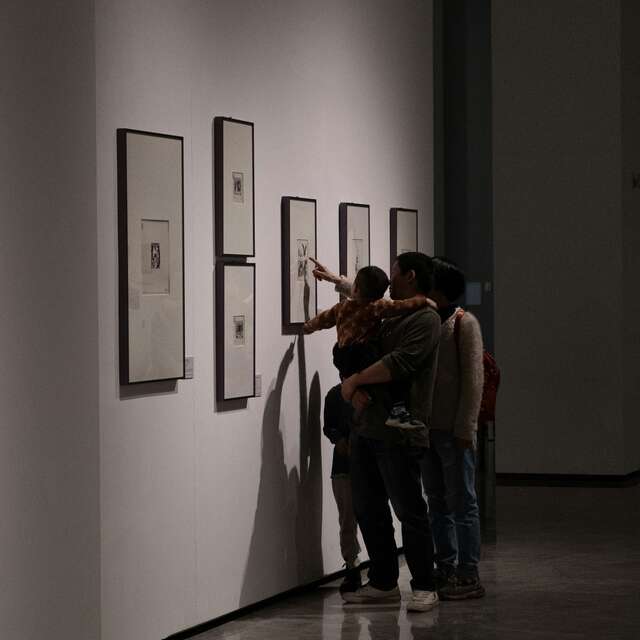 Festival Résurgence IX : Visite expo famille : Mémoire d’un voyage "Création de boîtes à souvenirs"