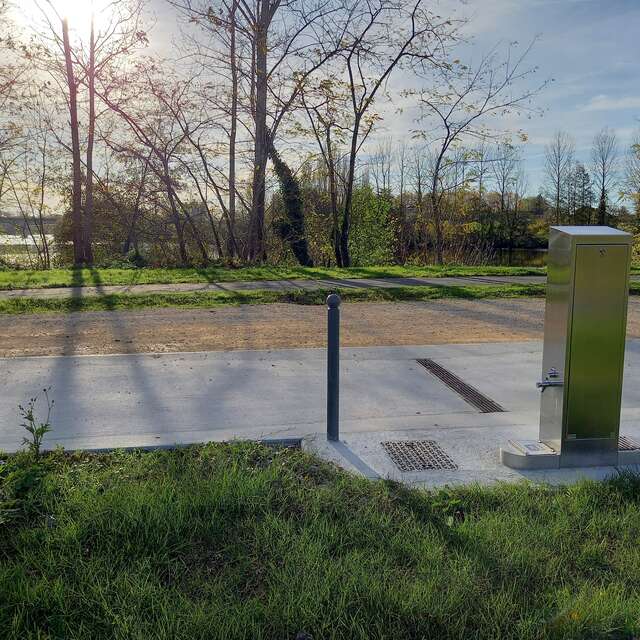 Aire de camping car de Sainte-Livrade-sur-Lot