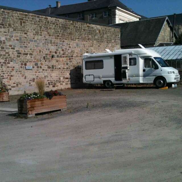 Aire de services et de stationnement