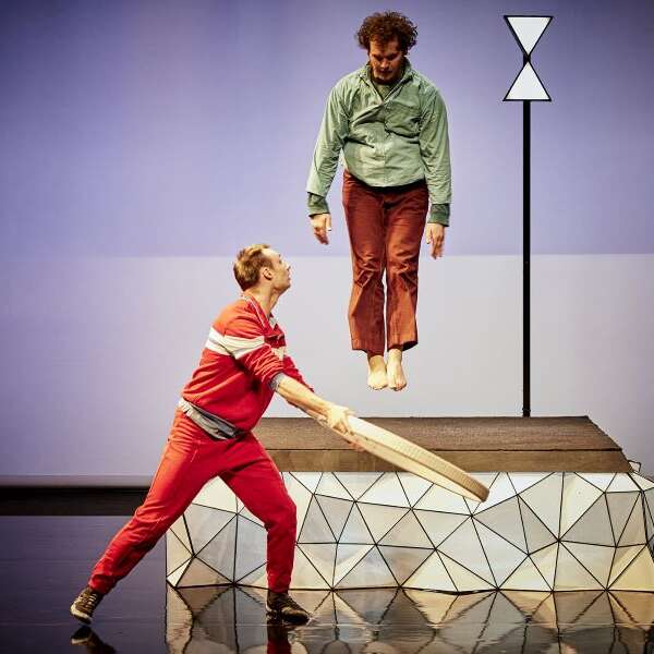 Cirque : Et la mer s'est mise à brûler de la compagnie UNA
