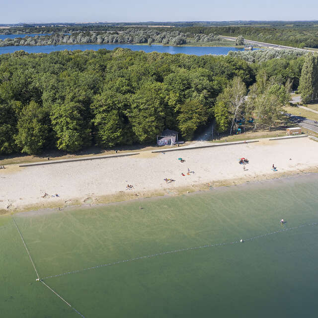 Plage de la Presqu'île de Larzicourt