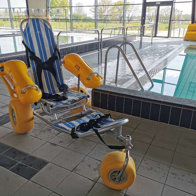 LOCATION ET LIVRAISON DE FAUTEUIL DE MISE A L'EAU EN MAYENNE