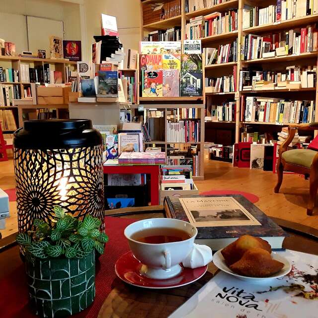Vita Nova - Librairie salon de Thé